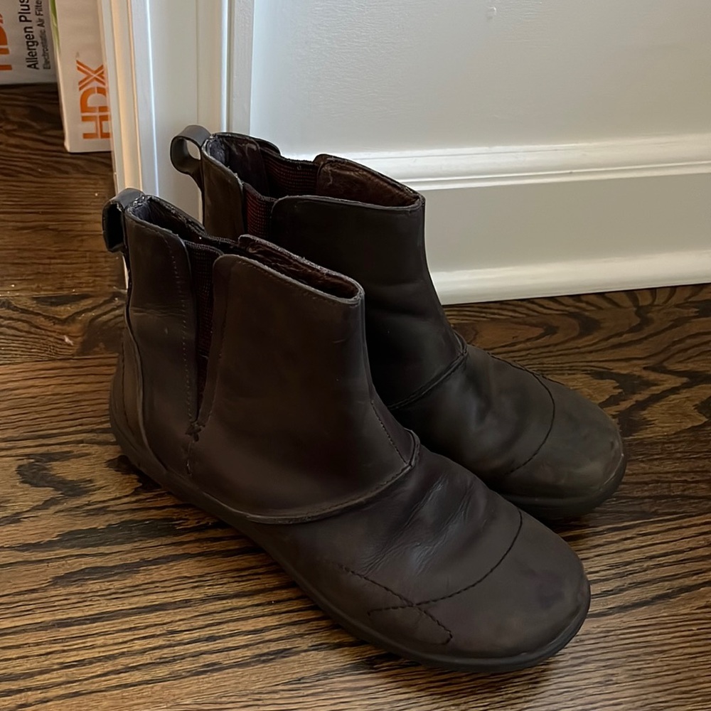 Woman's size9.5 Patagonia